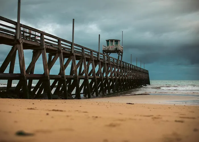 ベッド・アンド・ブレックファスト La Maison De Nacre Douvres-la-Délivrande